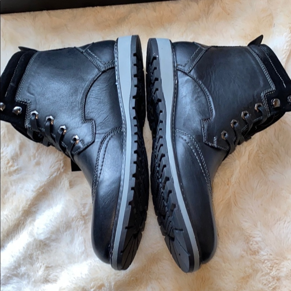 Members Only Men's Black Legacy Wingtip Boot - Picture 5 of 9